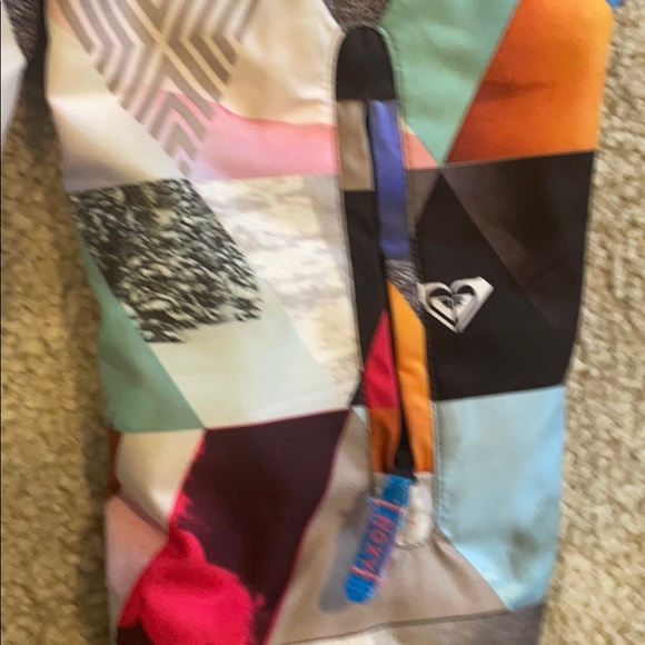 COPY - Roxy winter Jacket - Picture 9 of 9